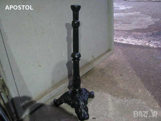 Чугунена стойка