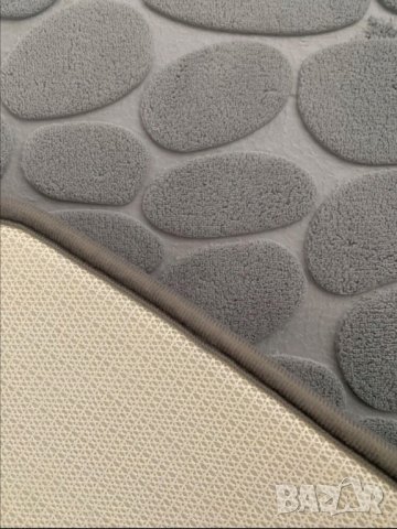 Мека постелка за баня, снимка 3 - Изтривалки - 41783512