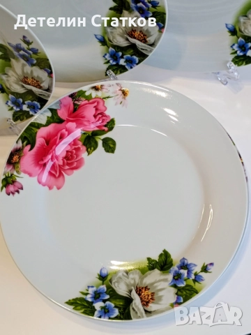 Порцеланови чинии 8 бр. "Art of Luxury Color Fantasy Fine Porcelain Bavaria Style"., снимка 4 - Чинии - 52529562