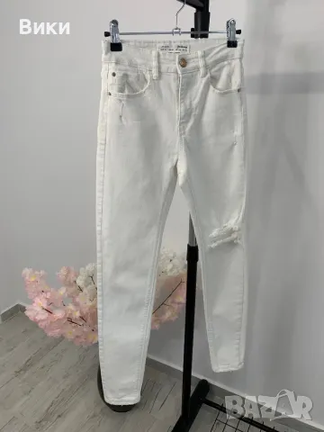 Дънки в бяло размер XS, снимка 4 - Дънки - 49456388
