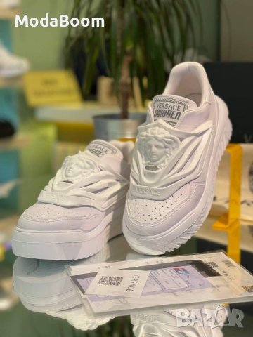 Дамски обувки Versace , снимка 3 - Дамски ежедневни обувки - 42563633