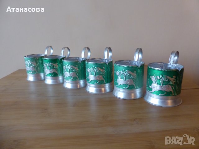 По-редки подстакани зелени с грифони сервиз