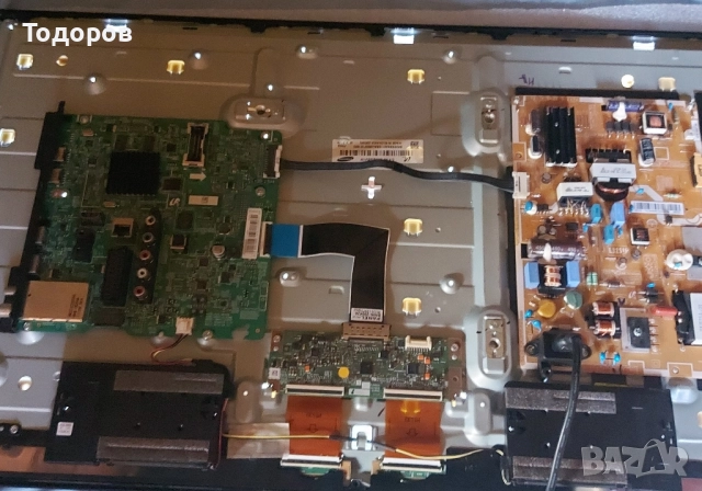 Samsung UE32F5370 с повреден екран , снимка 4 - Телевизори - 52210459