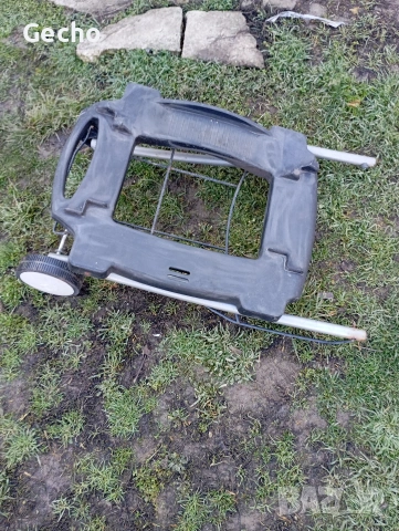Количка за барбекю Вебер, снимка 3 - Барбекюта - 53666148