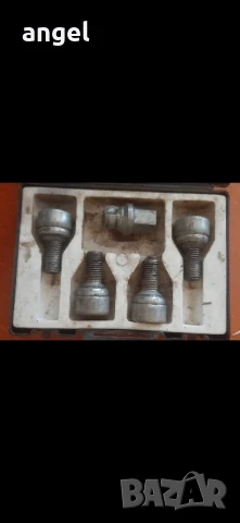 Секретни болтове за WV и Мерцедес , снимка 2 - Аксесоари и консумативи - 51274870