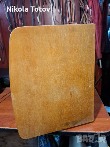 Продава се старинно дървено радио . , снимка 3 - Антикварни и старинни предмети - 53037901