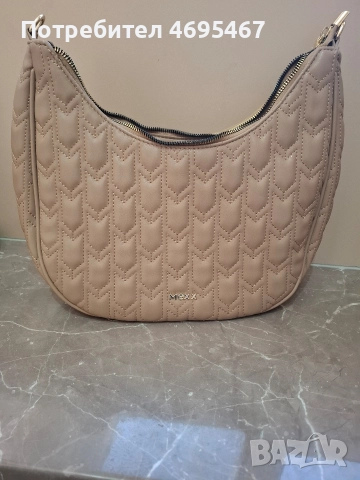 ​👜 Продавам стилна дамска чанта тип "Hobo" - Mexx