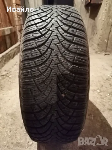 Продавам 1 брой зимна гума 205.55.16 дот 2021 Goodyear 