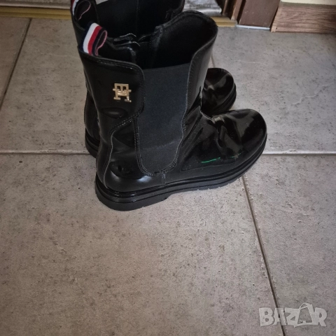 Дамски боти Tommy Hilfiger, снимка 2 - Дамски боти - 52790439