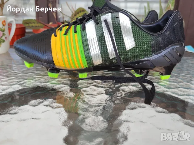 Футболни обувки adidas
