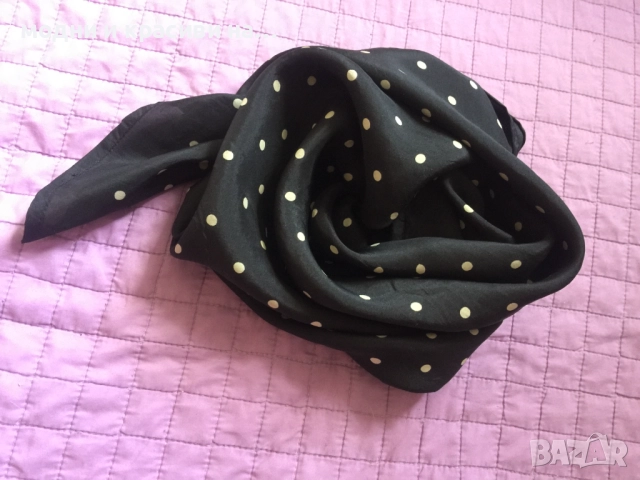 Дамски копринен шал Brigitte von Boch, снимка 4 - Шалове - 52198643