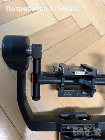 DJI Ronin-M - стабилизатор и държач за камери (черен), снимка 4 - Чанти, стативи, аксесоари - 47409922