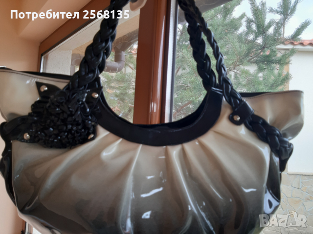 Луксозна НОВА Чанта с уникален Дизайн и множество отделения и джобове!