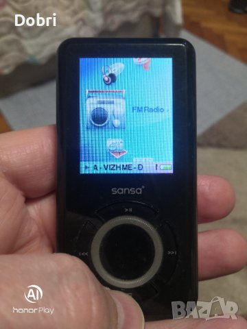 Музикален плеър SanDisk Sansa, снимка 14 - MP3 и MP4 плеъри - 42634403