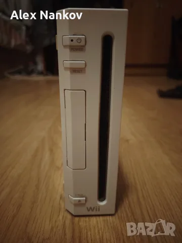Здравей те продавам Nintendo Wii конзола с контролери и книжка, снимка 3 - Nintendo конзоли - 56227316