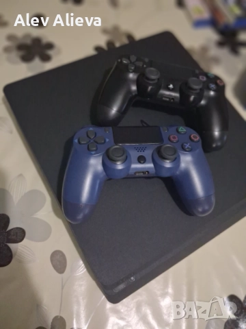PS4 с два джойстика и четири игри, като нов, без забележки., снимка 2 - PlayStation конзоли - 52865297