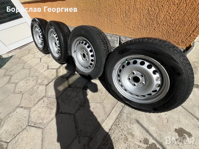 Оригинални джанти с гуми за vw Caddy, снимка 9 - Гуми и джанти - 55933578