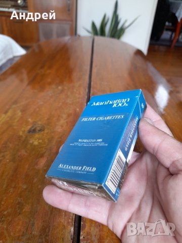 Стара кутия от цигари Manhattan, снимка 2 - Колекции - 42193472