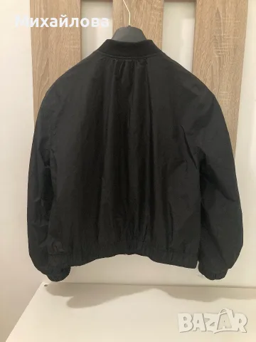 Яке бомбър на DKNY, черено, размер М, снимка 6 - Якета - 56372668