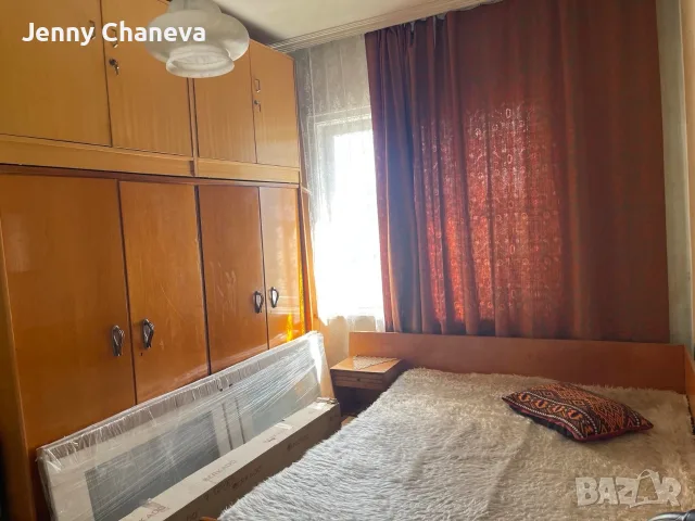Продава ТРИСТАЕН с гараж в гр. Карнобат, снимка 7 - Апартаменти - 56237009