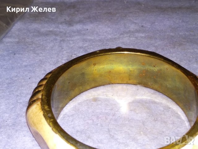 СТАРА БРОНЗОВА ТИБЕТСКА ЕТНОГРАФСКА ГРИВНА ИНКРУСТИРАНА с РЪЧНО ШЛИФОВАНА КАМИЛСКА КОСТ 2225, снимка 10 - Антикварни и старинни предмети - 41145888