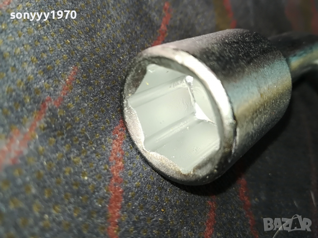 ключ за гуми 17мм як нов 0604221102, снимка 6 - Аксесоари и консумативи - 36362231