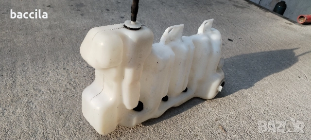 Казанче за стъкломиячното за БМВ е39, снимка 4 - Части - 51462713