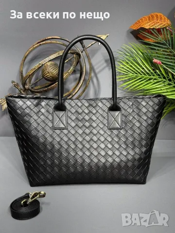Bottega Veneta Елегнатна Дамска Чанта Тип Торба С Емблематична Плетка Intrecciato Код SEM-387, снимка 7 - Чанти - 55865712
