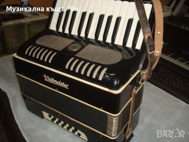 Акордеон Велтмайстер 12 баса, снимка 2 - Акордеони - 52197530