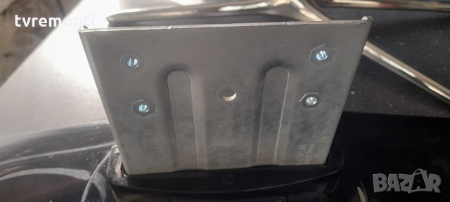 оригинална стойка телевизор LG модел 37LF65, снимка 2 - Стойки, 3D очила, аксесоари - 35817202