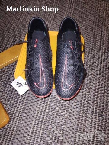 Обувки за футбол Nike , снимка 1 - Футбол - 39468859