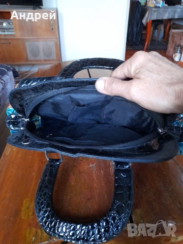 Дамска чанта #14, снимка 8 - Чанти - 52966162