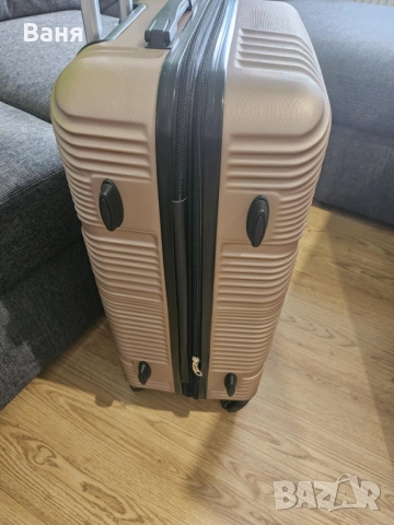 Куфар от ABS - среден - 65 лв, снимка 6 - Куфари - 52908324