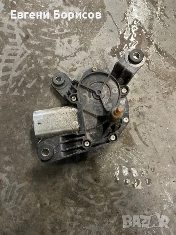 Моторче задна чистачка Опел Корса Д