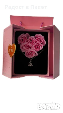 Подаръчна кутия с вечни рози и колие, снимка 2 - Колиета, медальони, синджири - 48820558