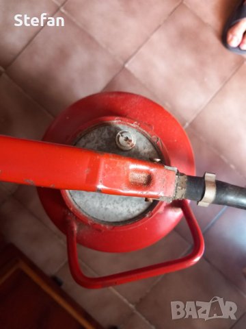 Пожарогасител прахов 6 кг. Тайфун, снимка 3 - Оборудване за магазин - 41414020