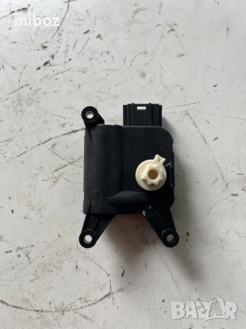 Моторче клапи парно VW Seat Skoda, снимка 5 - Части - 53379947