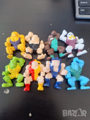 Фигурки Разбойници / Monster wrestlers in my pocket