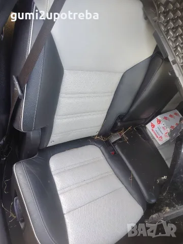 Кожен Салон Двуцветен Обдухване Подгрев Kia Sorento 2016г 2.2d, снимка 4 - Части - 56087066
