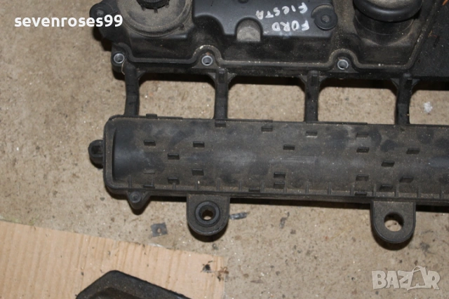 Капак клапани Форд Фиеста 6 2011 1.4d Ford Fiesta 6, снимка 5 - Части - 53489460
