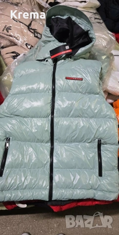 Мъжки елек с качулка-нов