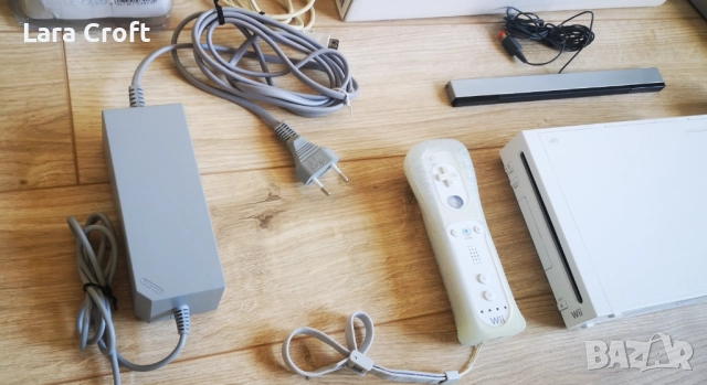 Nintendo Wii пълен комплект с кутия два контролера и игра , снимка 7 - Nintendo конзоли - 52802529