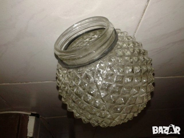 Наличен за последно стъклен абажур 