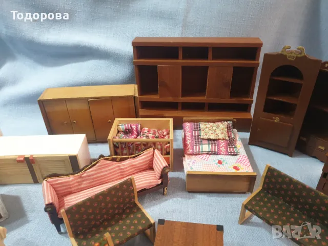 Колекционерски дървени ръчноизработени мебели за кукли - 25 броя, снимка 4 - Антикварни и старинни предмети - 48556440