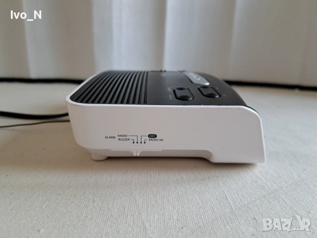 Дигитален часовник Philips AJ 3121., снимка 2 - Радиокасетофони, транзистори - 53709677