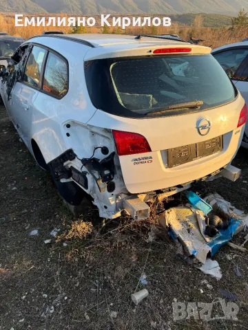 Опел астра, снимка 4 - Автомобили и джипове - 49395847