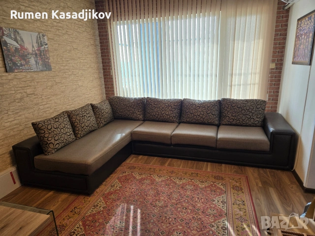 Ъглови дивани корпус естествена кожа възглавници от текстил 