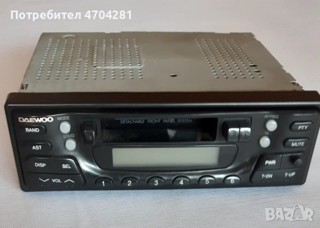 Продавам радиокасетофон от 1997 .