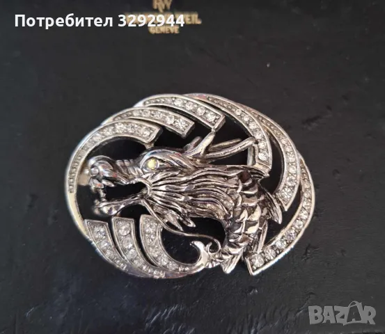 Брошки, снимка 4 - Колиета, медальони, синджири - 48087857