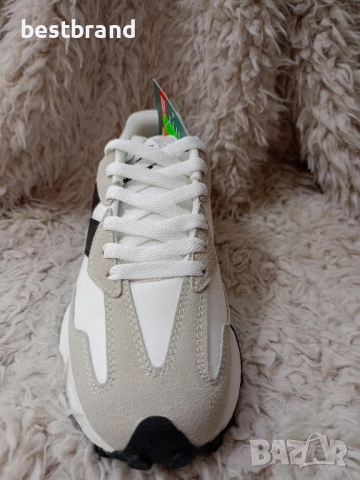 Дамски маратонки в два цвята с връзки, код 398/55, снимка 1